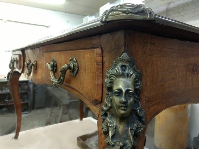 Pricing Errors That Reduce an Object’s Value Before the Sale